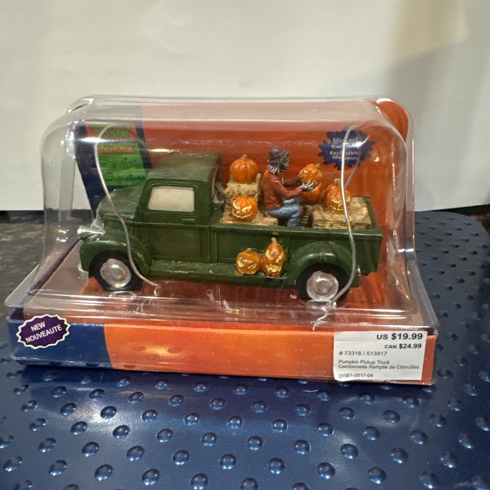 Lemax Spooky Town Halloween Village Pumpkin Pickup Truck